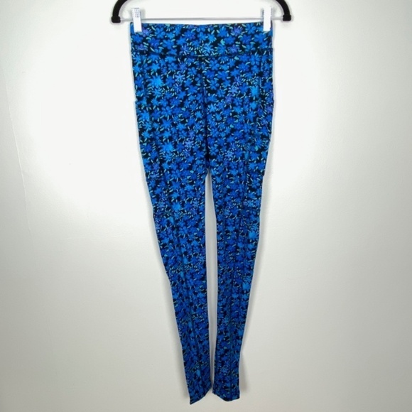 Pop Fit Leggings NWOT Womens Med Blue Black Floral Side Pockets Super Stretchy - Picture 1 of 9